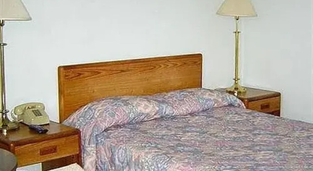 Economy Inn Plymouth, Prenota Hotel Plymouth Indiana