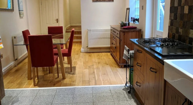 Апартаменты Premier Highbury House Apartment