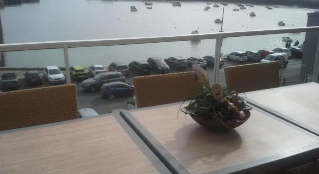 Апартаменты Magnifique appartement, face au Port de Granville, avec vue sur mer, à 200 m du centre ville.
