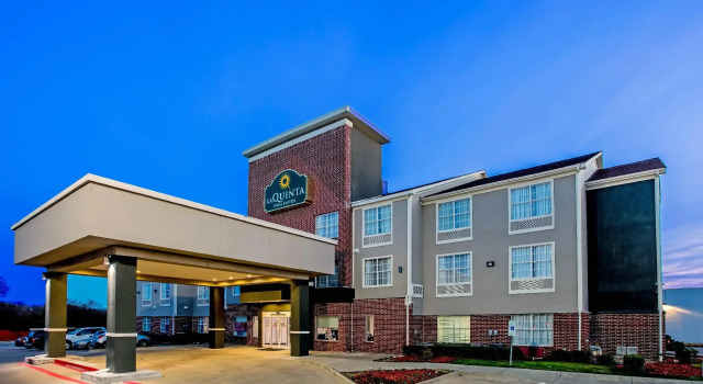 Четырёхместный номер Deluxe La Quinta by Wyndham Dallas Mesquite