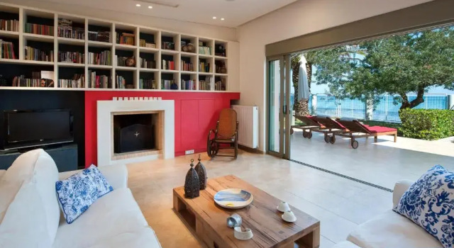 Beachfront Villa with Garden - Valentine Corfu, Забронировать Вилла Месонги 