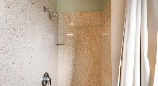 Четырёхместный номер Standard Safari Inn - Chico