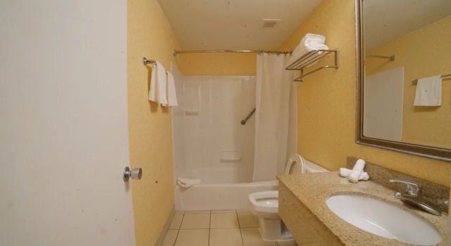 Номер Economy Hotel Boston