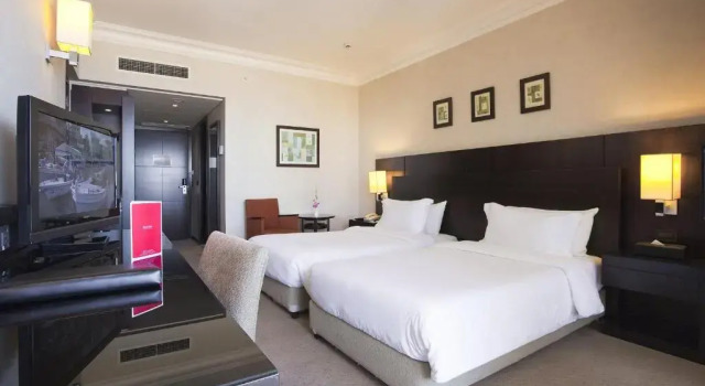Двухместный номер Executive Ramada Plaza by Wyndham Beirut Raouche