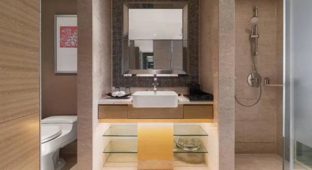 Номер Standard Renaissance Chengdu Hotel
