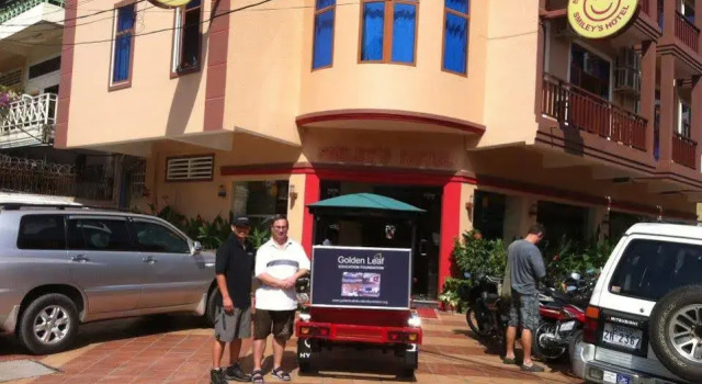 Smileys Hotel, Buchen Sie Hotel Prampir Makara 