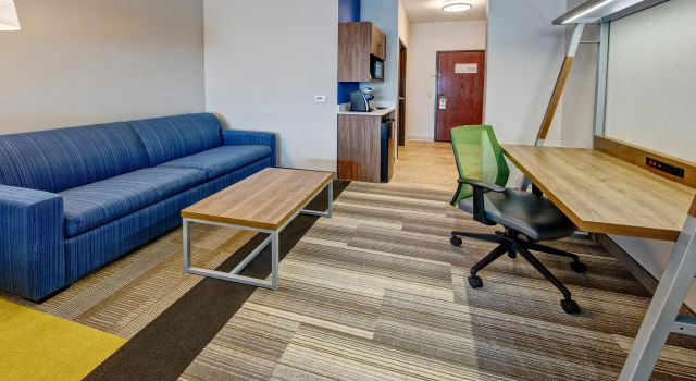 Двухместный люкс Holiday Inn Express Hotel and Suites Corsicana I-45 by IHG