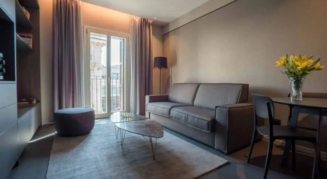 Zip Housing Castello de Sforzesco, Забронировать Отель Милан Ломбардия, рядом с Галерея Виктора Эммануила II