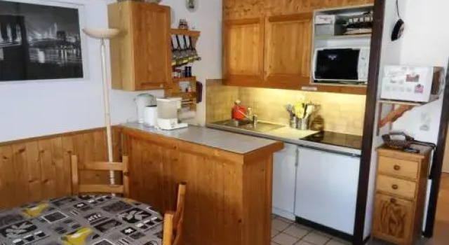 Appartement 6 Pers. Avec Terrasse 70280, Prenota Appartamento Hotel a Alvernia con parcheggio, Parcheggio