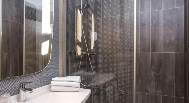 Номер Standard B&B HOTEL Lille Roubaix Centre Grand-Place