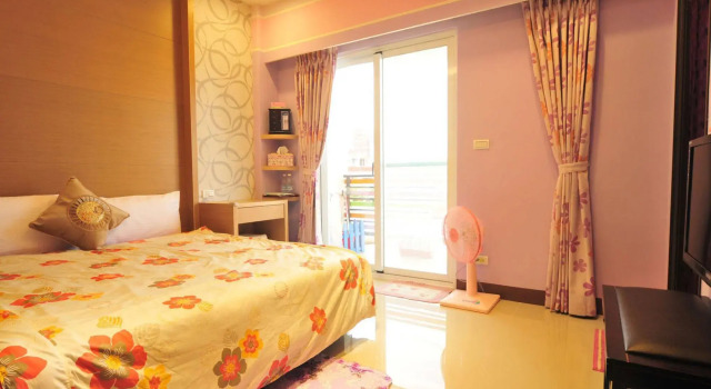Two Flowers B&B