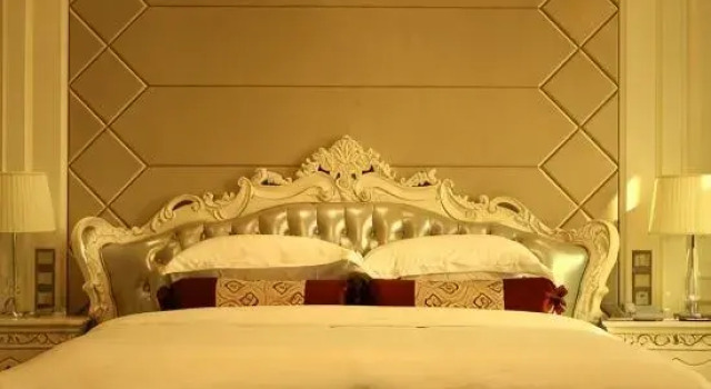 Люкс Deluxe Donghua Hotel