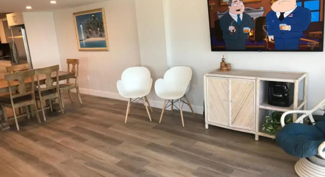 Licensed Mgr - Brand New Luxurious Oceanfront Condo! Stunning Views! Beach Resort! 2 King Beds!, Rezerwuj Hotel Hotele w Key Largo z parkingiem, Parking