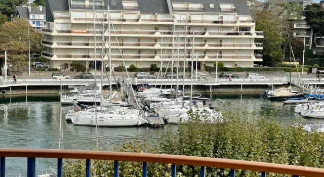 Апартаменты c 1 комнатой Superbe appartement 4 personnes Le Pouliguen avec vue magnifique sur le port et la mer