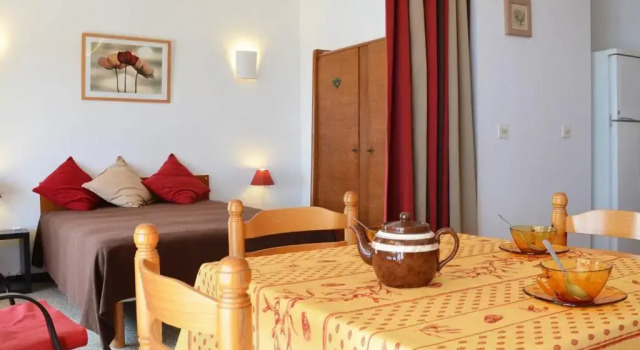 Appartement Le Lavandou, 2 pièces, 4 personnes - FR-1-251-258