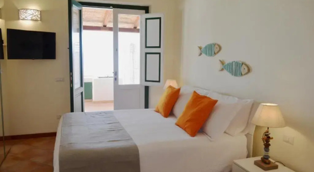Коттедж с 2 комнатами с видом на море Orizzonte Relais