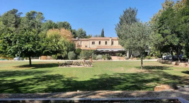 Семейный номер Standard La Bastide de Montferrat