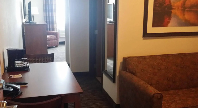 Crossings by GrandStay Parkers Prairie, Varaa Hotelli Hotellit Minnesota pysäköinnillä, Pysäköinti