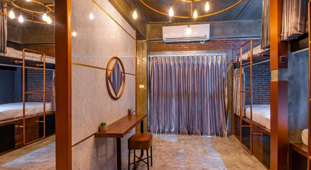 Кровать в общем номере Kaen Hostel