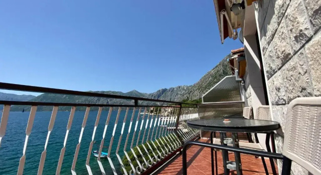 Студия с видом на море Apartments Djurovic