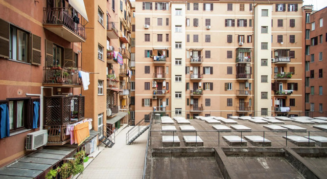 Spacious Apartment in Rome near Sea