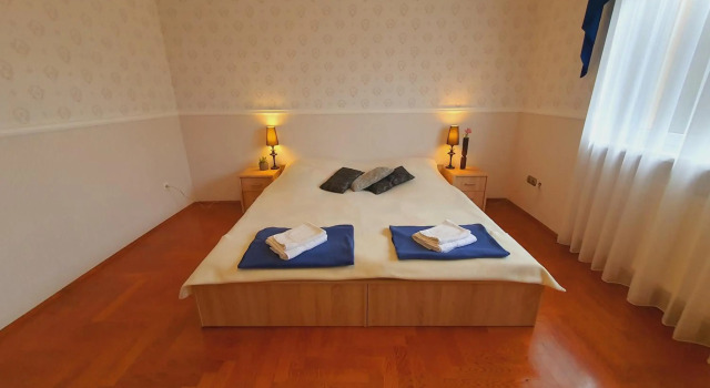 Adel Apartman