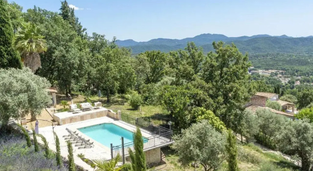 The Scandinavian Bastide, sleeps up till 12, extra guest house sleeps 4