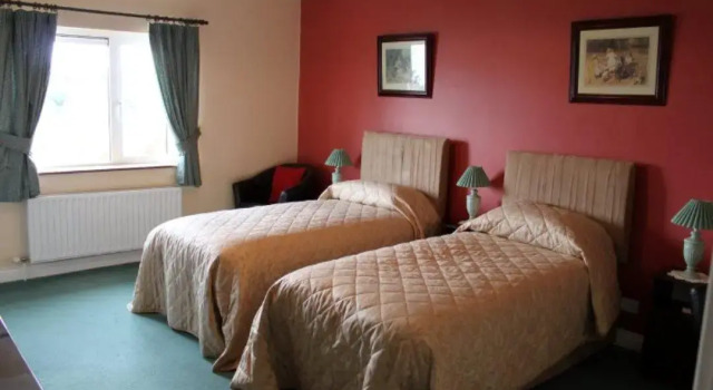 Eonish Lodge B&B, Book Bed and Breakfast Killeshandra Cavan