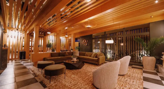 Azure Sky Hotel, Забронировать Бутик-отель Палм-Спрингс Coachella Valley, рядом с Camelot Park Family Center