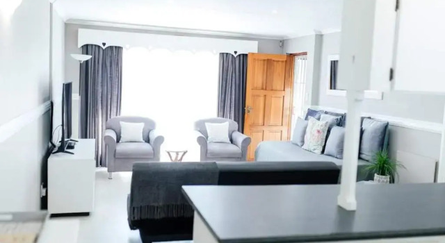 Be Blessed Self-Catering, Забронировать Отель Отели Фри-Стейт с парковкой, Парковка