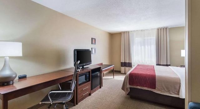 Двухместный номер Standard Comfort Inn Barboursville near Huntington Mall area
