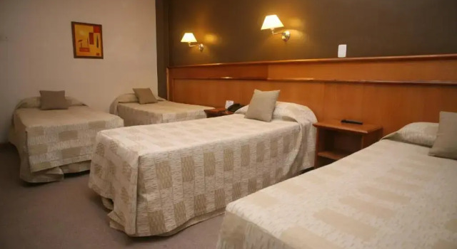 Четырёхместный номер Standard Hotel Ciudad