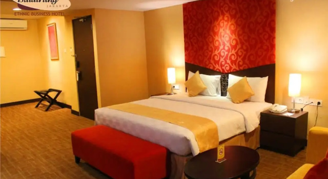 Номер Deluxe Hotel Balairung Jakarta