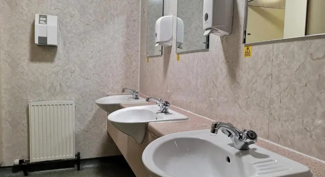 Кровать в общем номере (женский номер) Inverness Youth Hostel