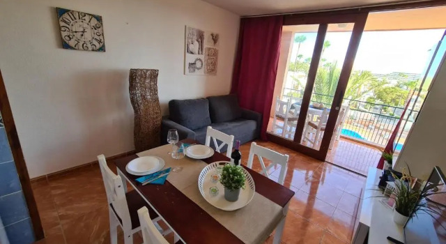 Vida Loca only 190 meters to the sea, balcony, sea view, pool, Wifi, Prenota Hotel Hotel a Tenerife con piscina, Piscina