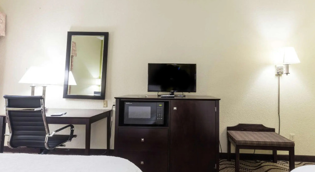 Четырёхместный номер Standard Hampton Inn Kerrville