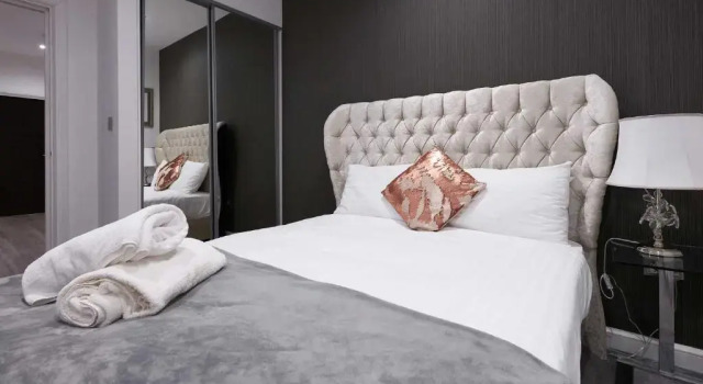 Luxustay Clyde House, Забронировать Отель Отели Бакингемшир с парковкой, Парковка