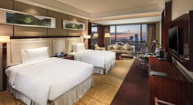 Двухместный клубный номер Executive Hilton Foshan