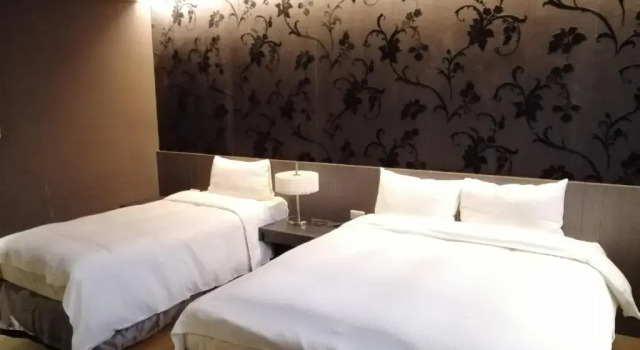 Трёхместный номер Deluxe Shan-Yue Hotspring Hotel