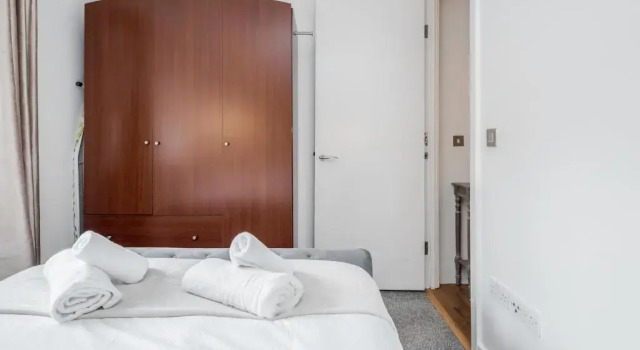 The Heart of Covent Garden Sleeps 4, Забронировать Отель Бизнес-отели Англии, 4* 5*