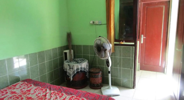 Economy Zimmer Sabar Menanti 2