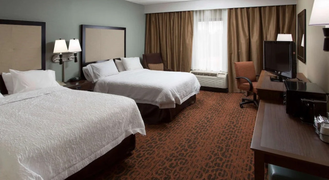 Люкс Standard Hampton Inn Troy