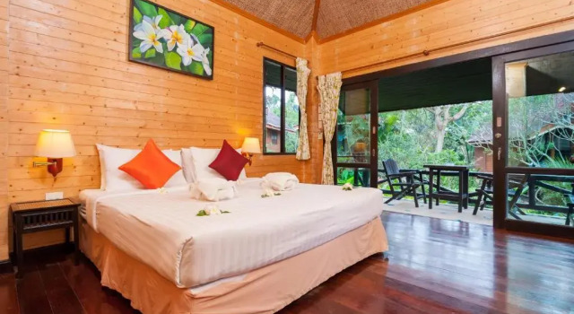 Бунгало Superior Palm Leaf Resort Koh Tao