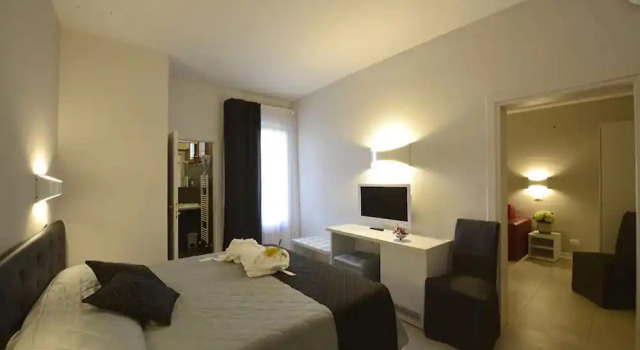 Семейный номер Standard с балконом Hotel Delta