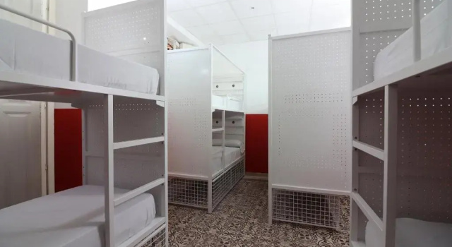 Кровать в общем номере (женский номер) Feel Hostels City Center