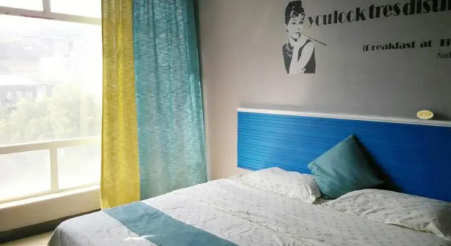 Juzhong Lushan Hostel, Забронировать Хостел Юлу 