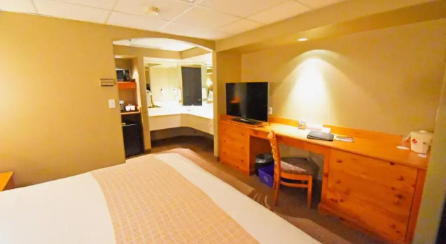 Студия Canad Inns Destination Centre Portage la Prairie