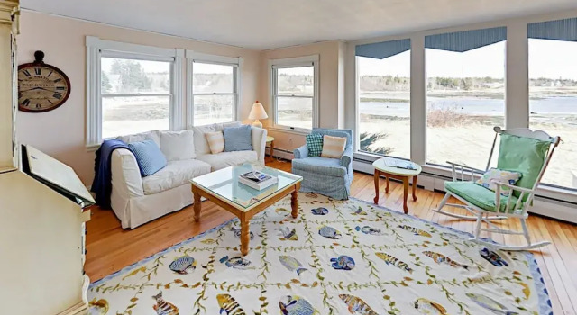 48 Main Street Cottage 4 Bedrooms 2 Bathrooms Cottage, 예약 휴가용 주택 Prospect Harbor 미국