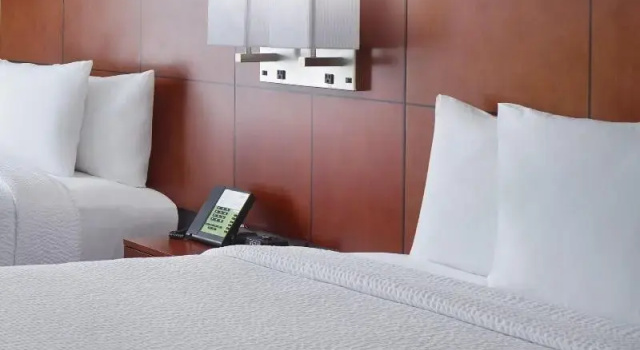 Четырёхместный номер Standard Courtyard Atlanta Decatur Downtown/Emory