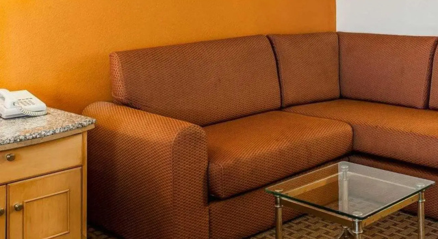 Двухместный номер Standard Quality Inn & Suites Shelbyville I-74